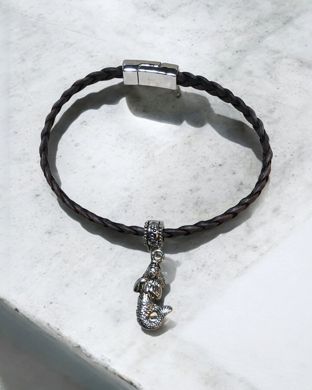 Bracelet (leather)