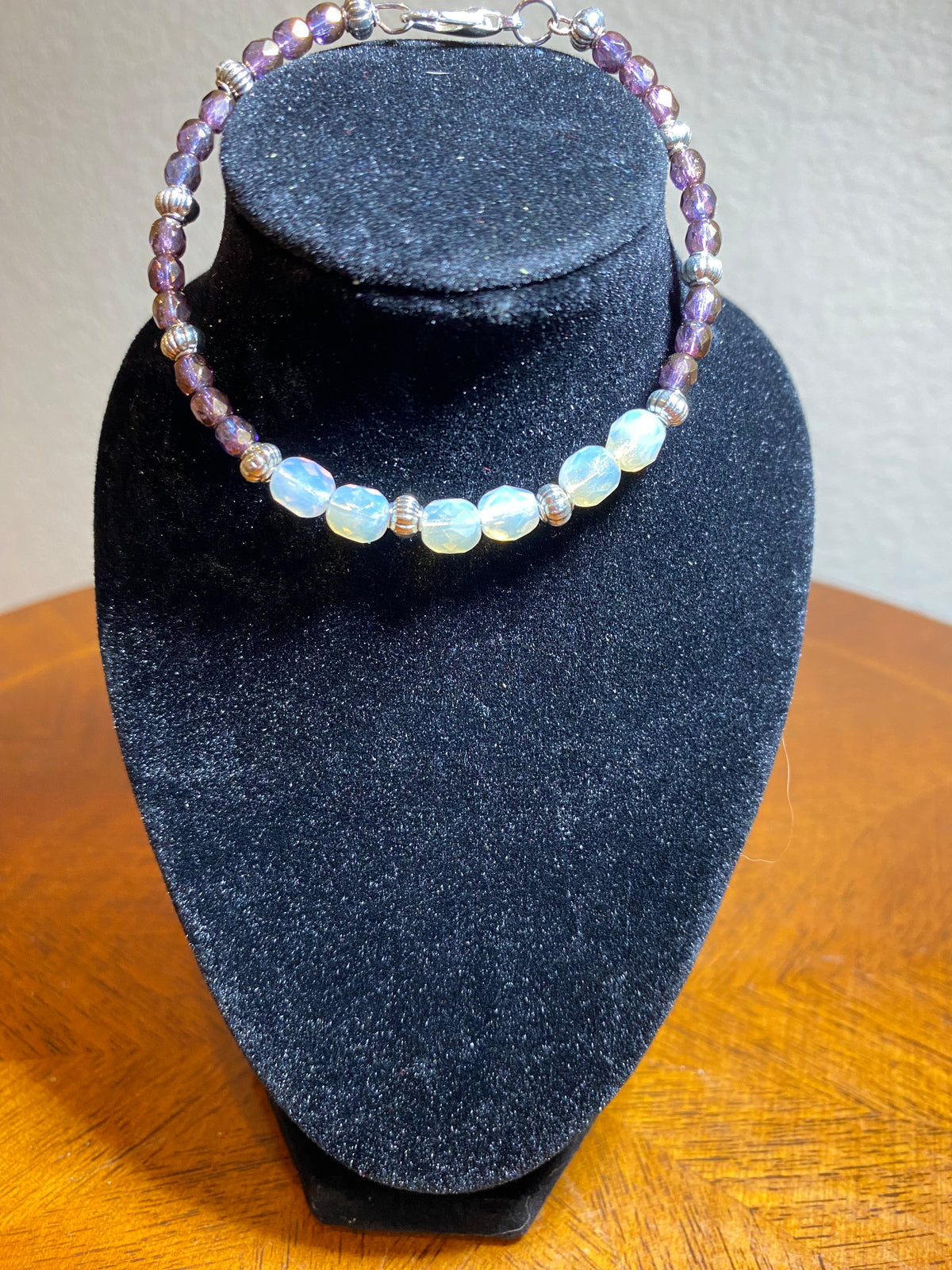 Bracelet (memory wire)