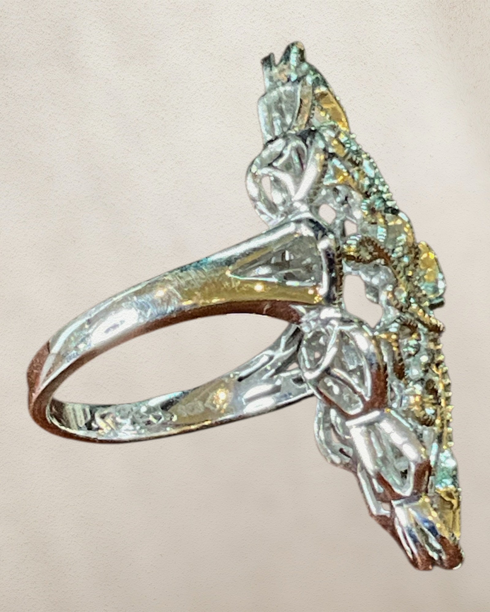 Saavy Cie Sterling Silver Filagree Diamond Ring - Estate Sale (Great Condition)