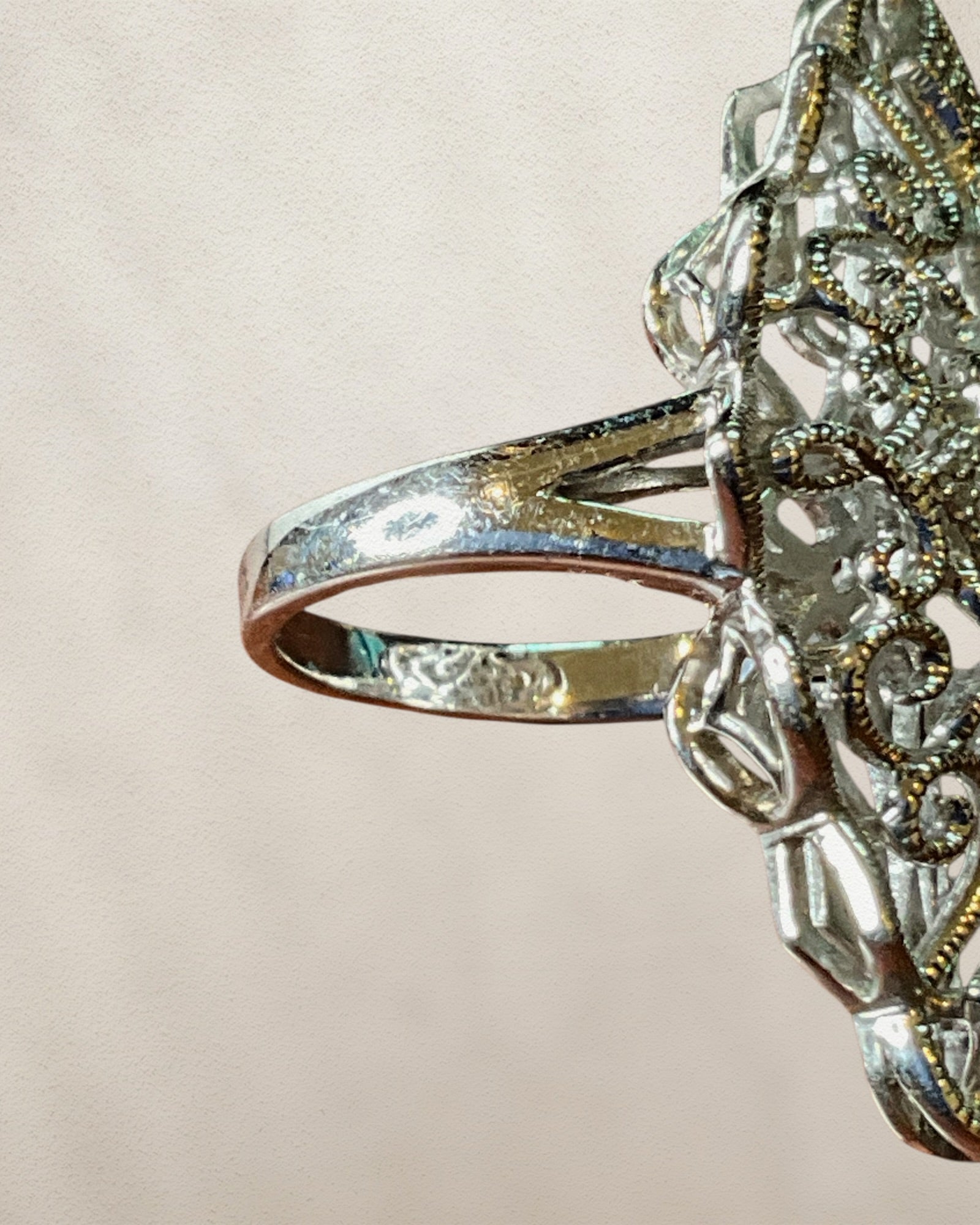 Saavy Cie Sterling Silver Filagree Diamond Ring - Estate Sale (Great Condition)