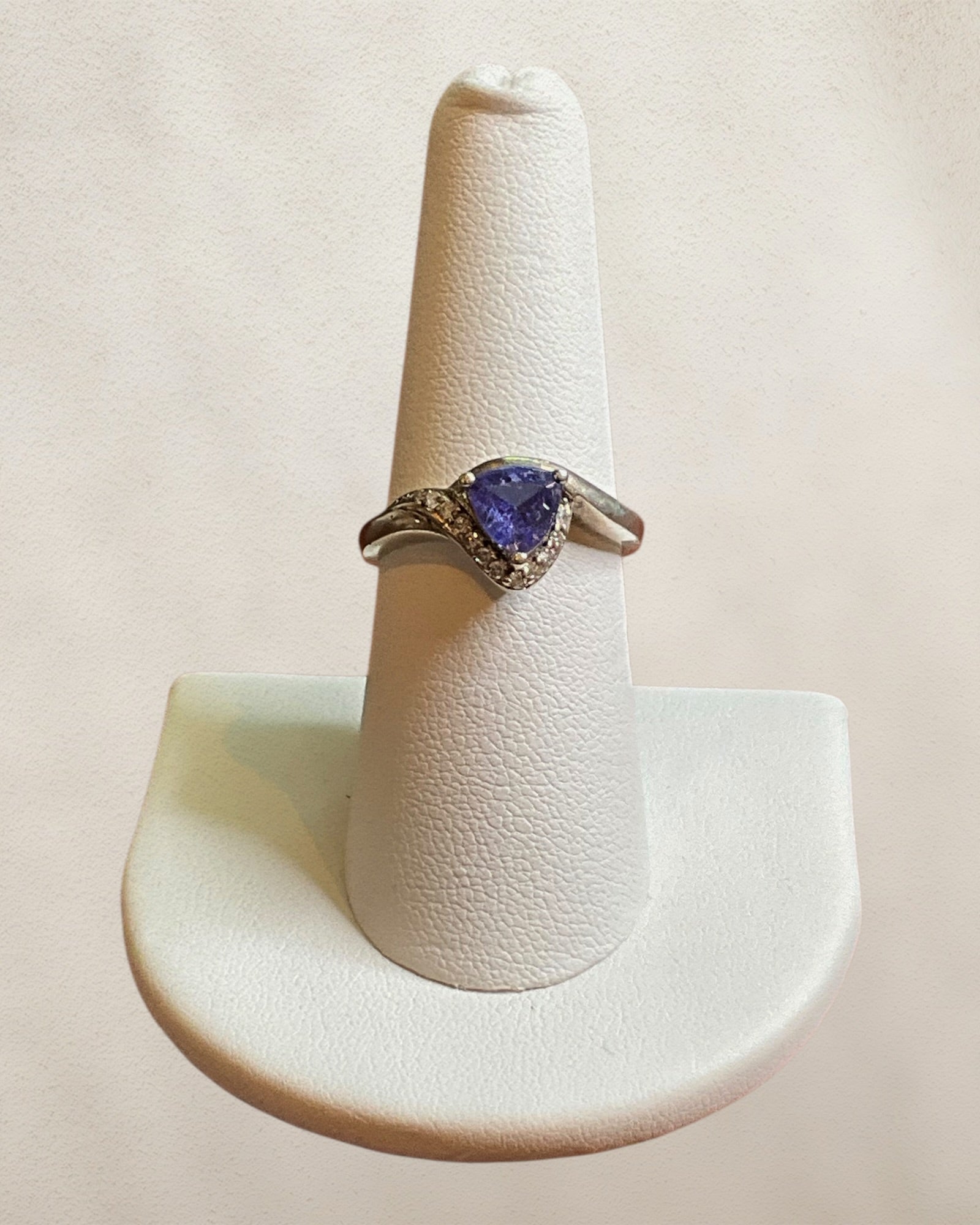Trillion Cut Tanzanite and Natural Diamond Ring - Estate Sale (Great Condition)