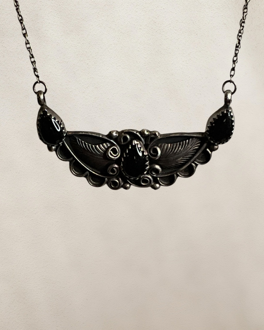 Richard Bengay 16” Native American Onyx Necklace - Estate Sale (Great Condition)