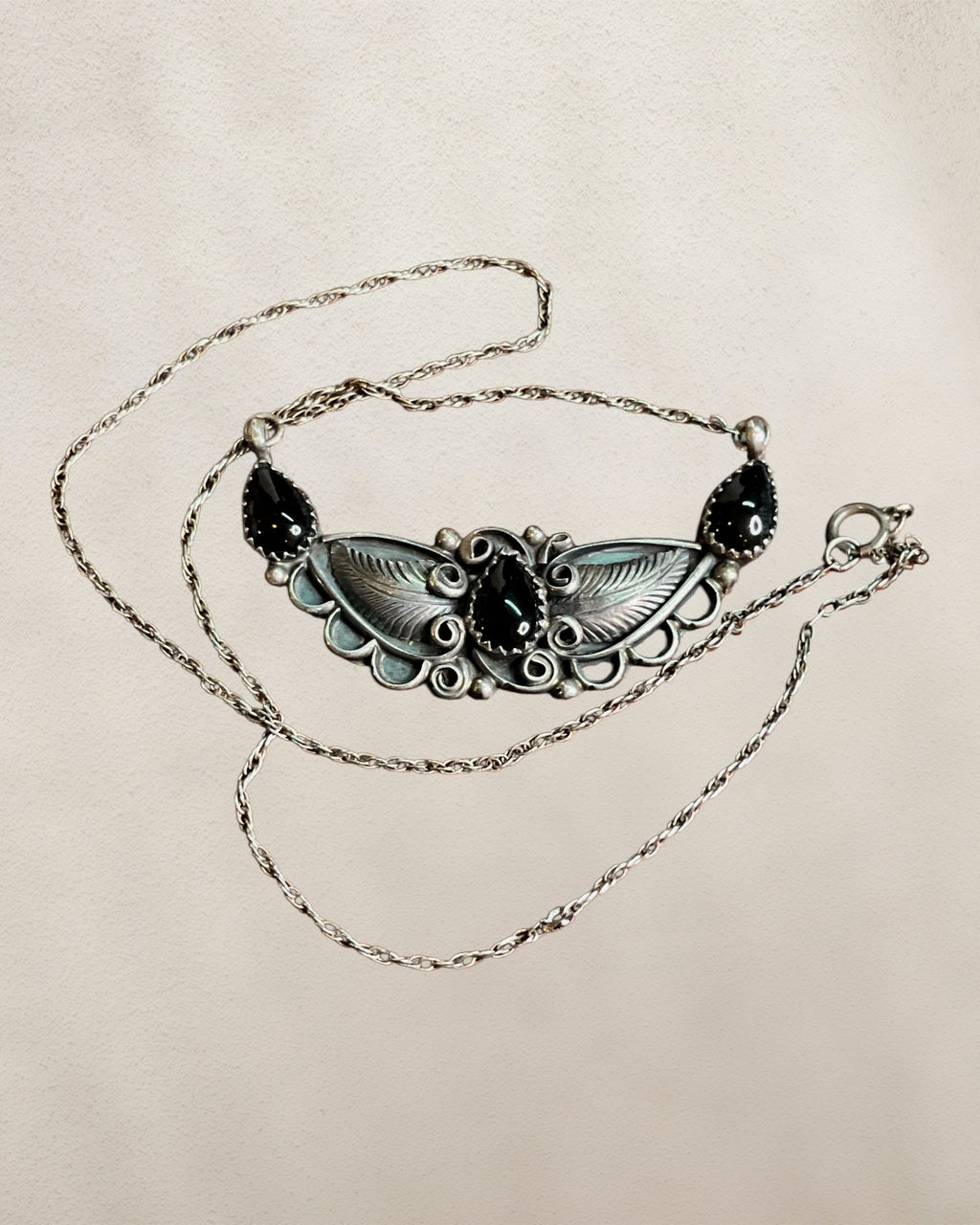 Richard Bengay 16” Native American Onyx Necklace - Estate Sale (Great Condition)