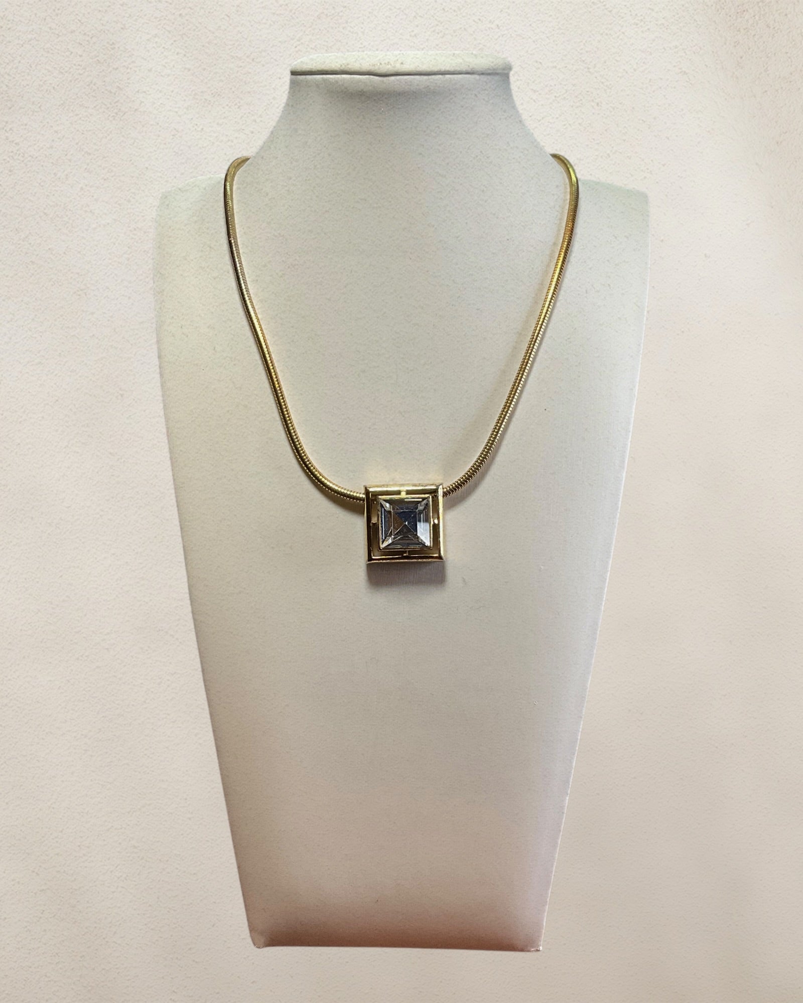 Avon Gold Tone Cubic Zirconia Pendant Necklace - Estate Sale (Great Condition)