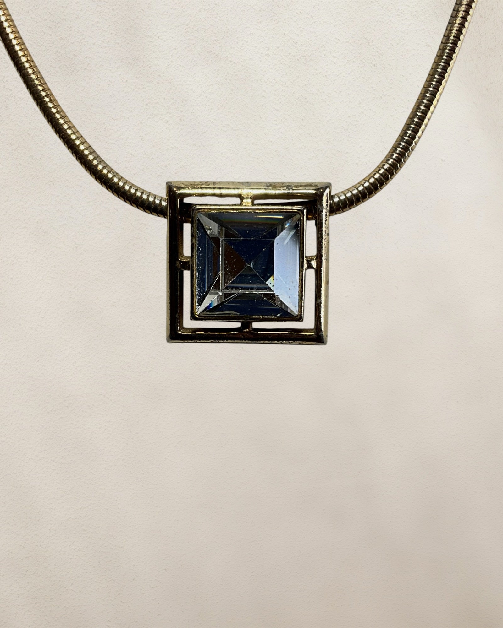 Avon Gold Tone Cubic Zirconia Pendant Necklace - Estate Sale (Great Condition)