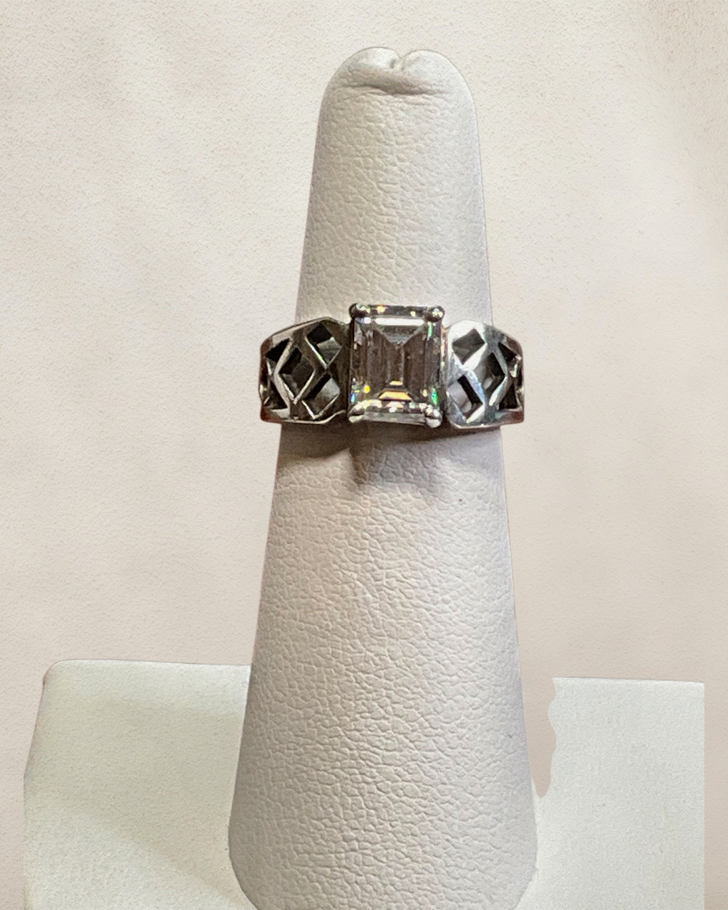 Sterling Silver Cubic Zirconia Gemstone Ring