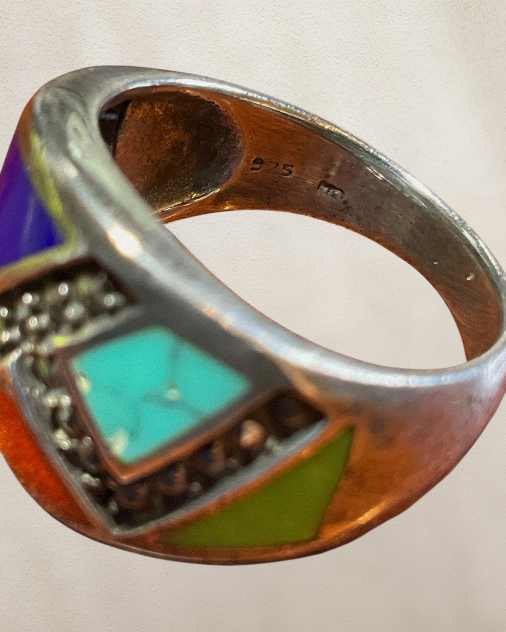 Sterling Silver Vintage Multi stone Ring with Natural Blue Turquoise, Lapis Lazuli, Gaspeite, Red Jasper, Black Onyx and White Topaz - Estate Sale (Great Condition)