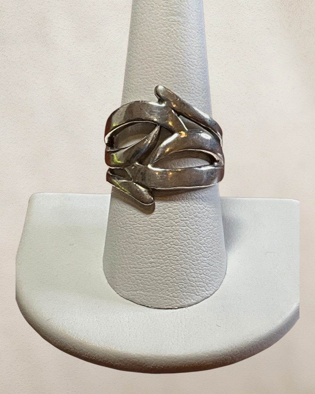Sterling Silver Swirl Design Ring - Estate Sale (Great Condition)