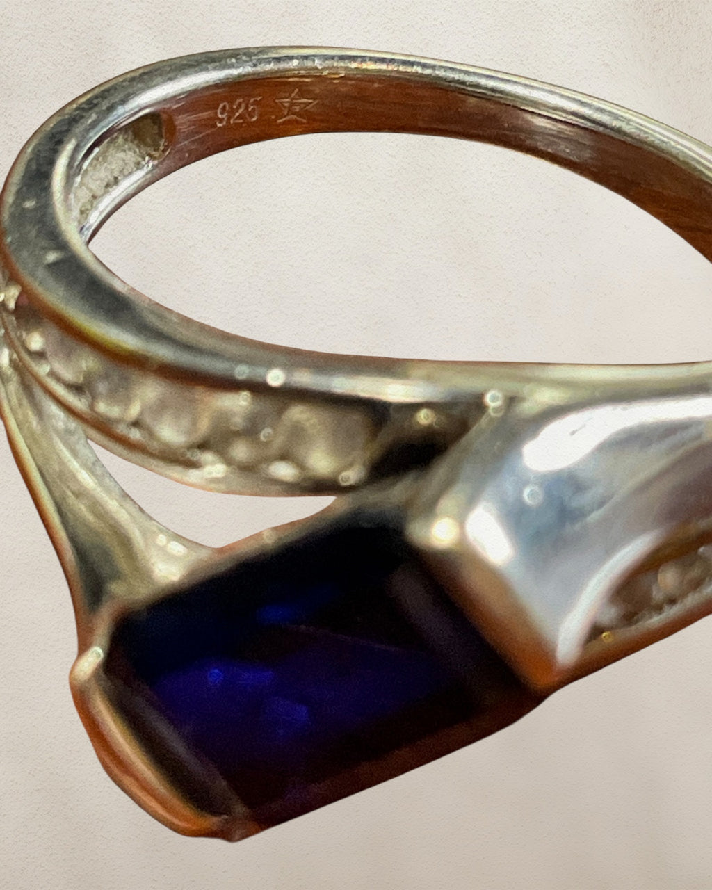 Sterling Silver Blue Sapphire & White Topaz Gemstone Ring - Estate Sale (Great Condition)