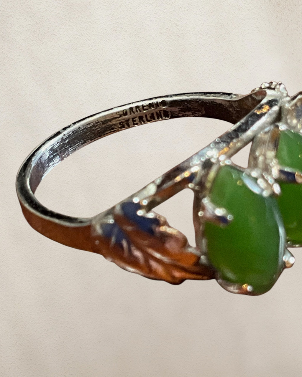 Sterling Silver & Nephrite Jade Gemstone Ring - Estate Sale (Great Condition)