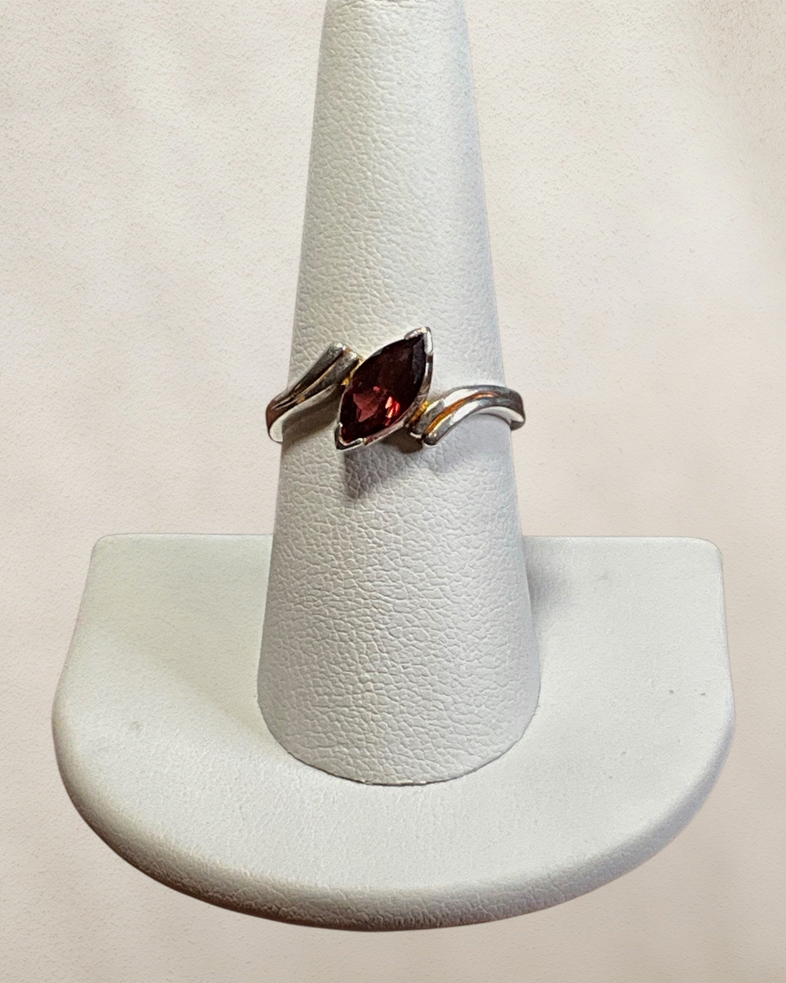Sterling Silver Tourmaline Gemstone Ring - Estate Sale (Great Condition)