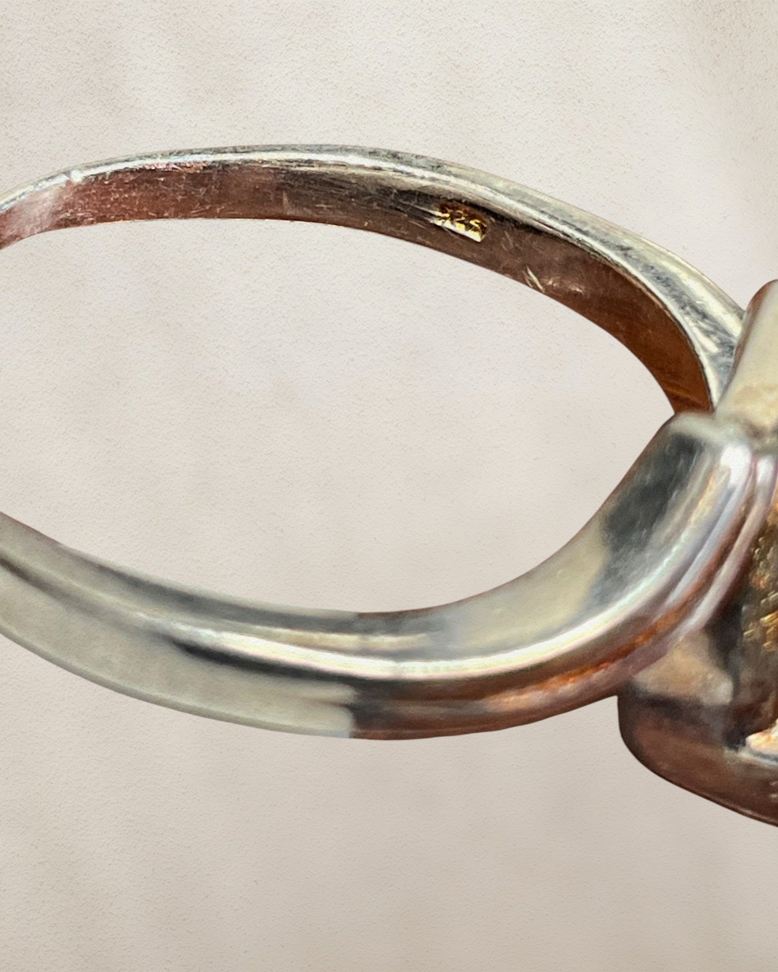 Sterling Silver Tourmaline Gemstone Ring - Estate Sale (Great Condition)