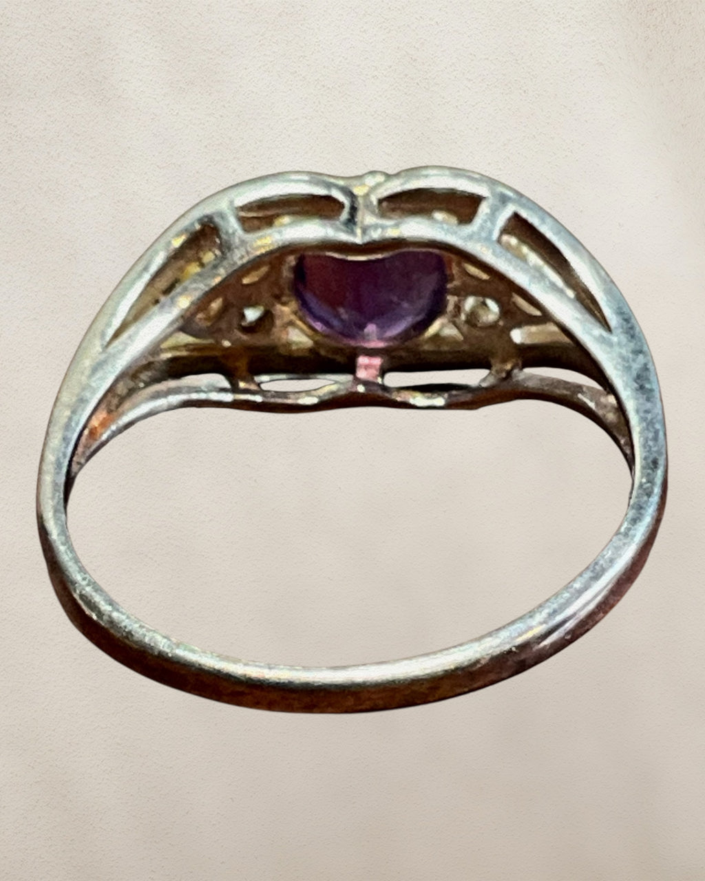 Sterling Silver Amethyst Gemstone Ring - Estate Sale (Great Condition)