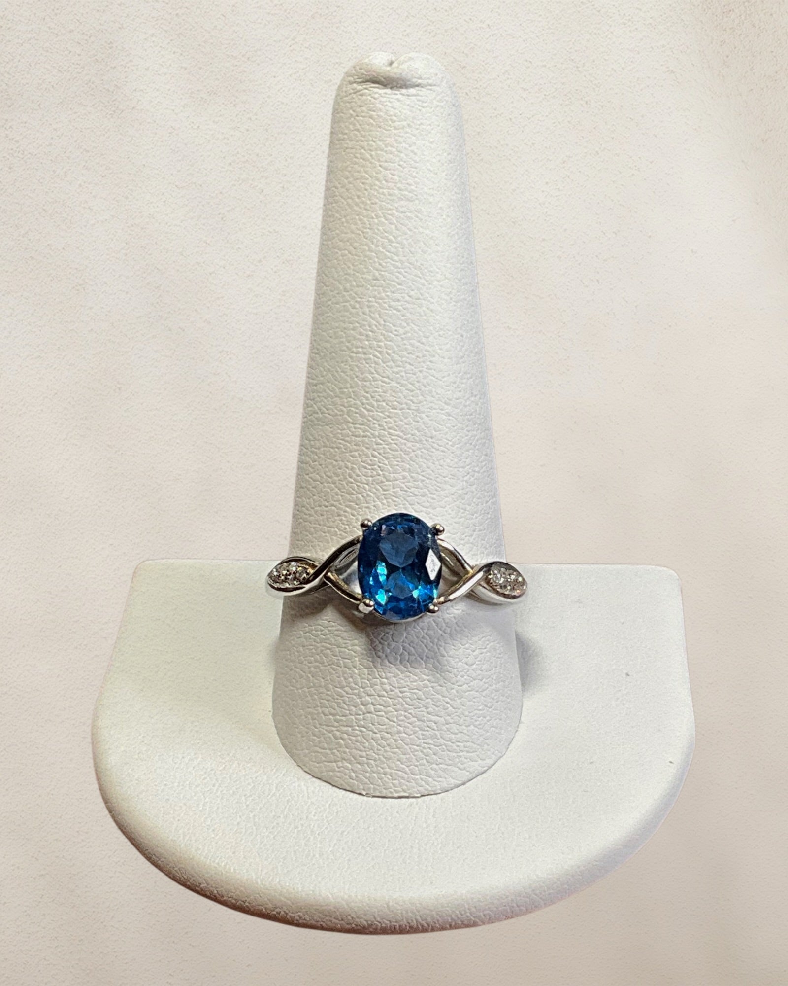 RYZE 925 Sterling Silver Ring with Lab-Created Blue Spinel & CZ Accents Ring - Estate Sale (Great Condition)
