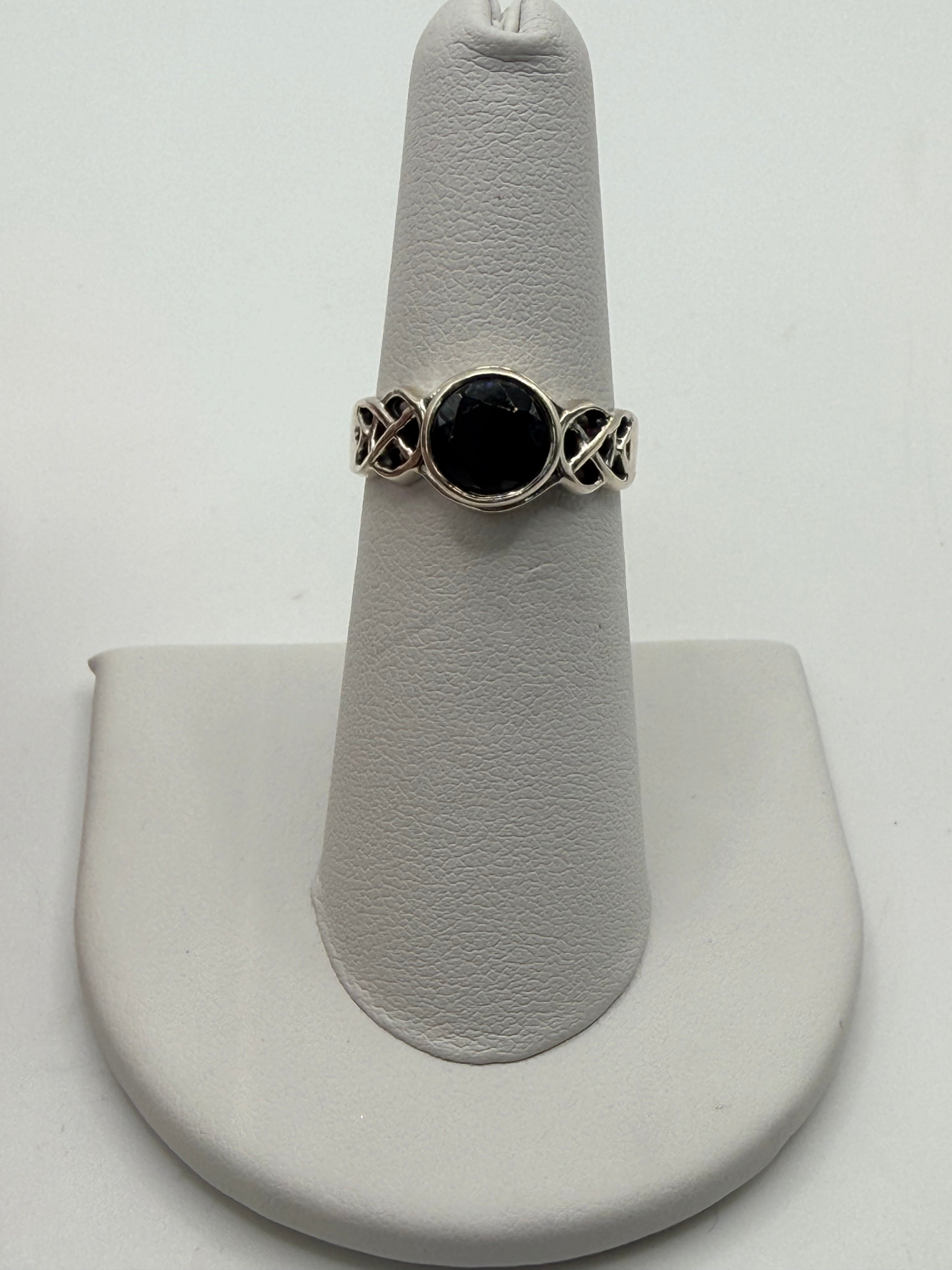 Bling Collection - Sterling Silver Black Spinel Celtic Knot Design Gemstone Ring