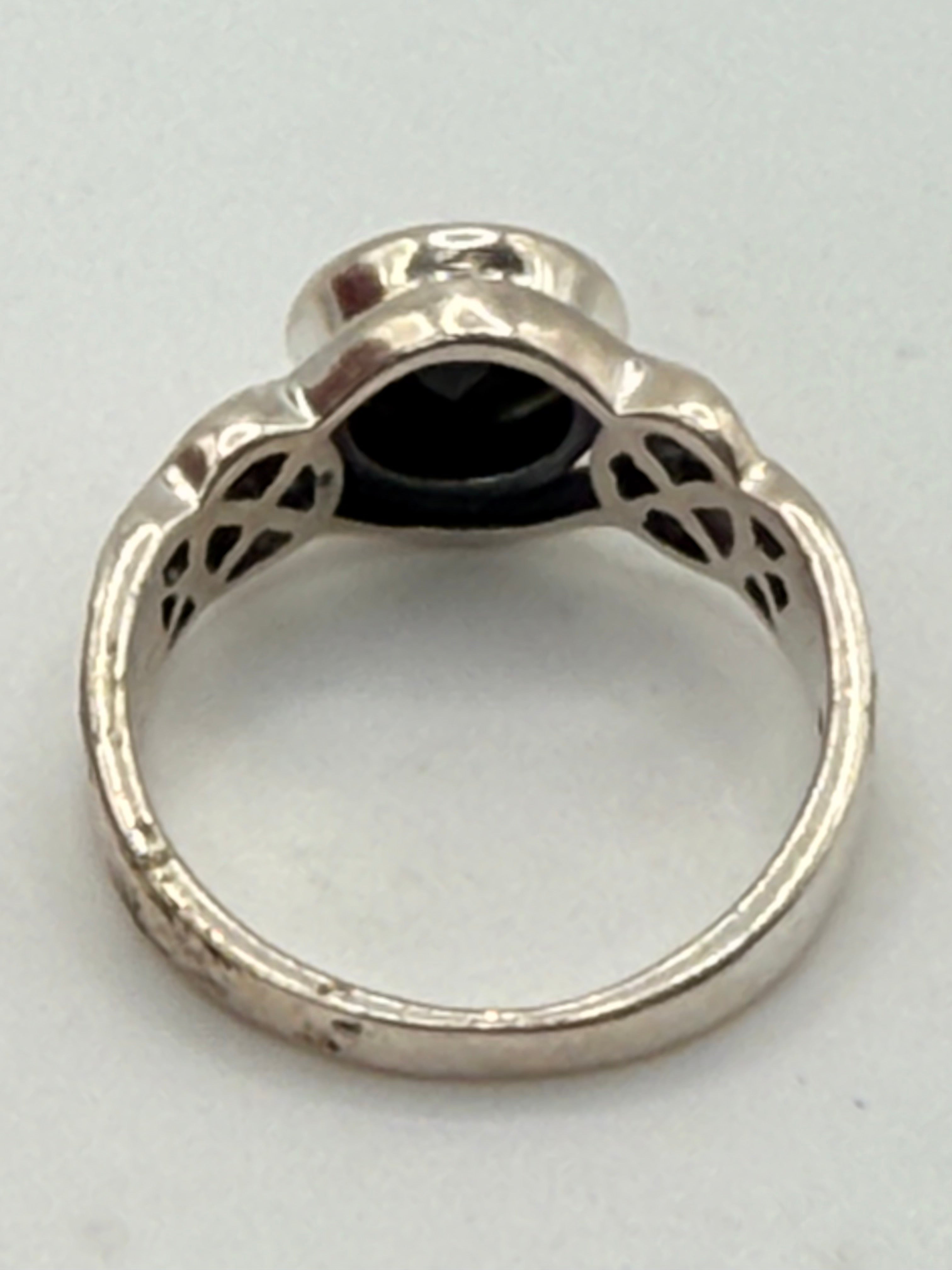 Bling Collection - Sterling Silver Black Spinel Celtic Knot Design Gemstone Ring