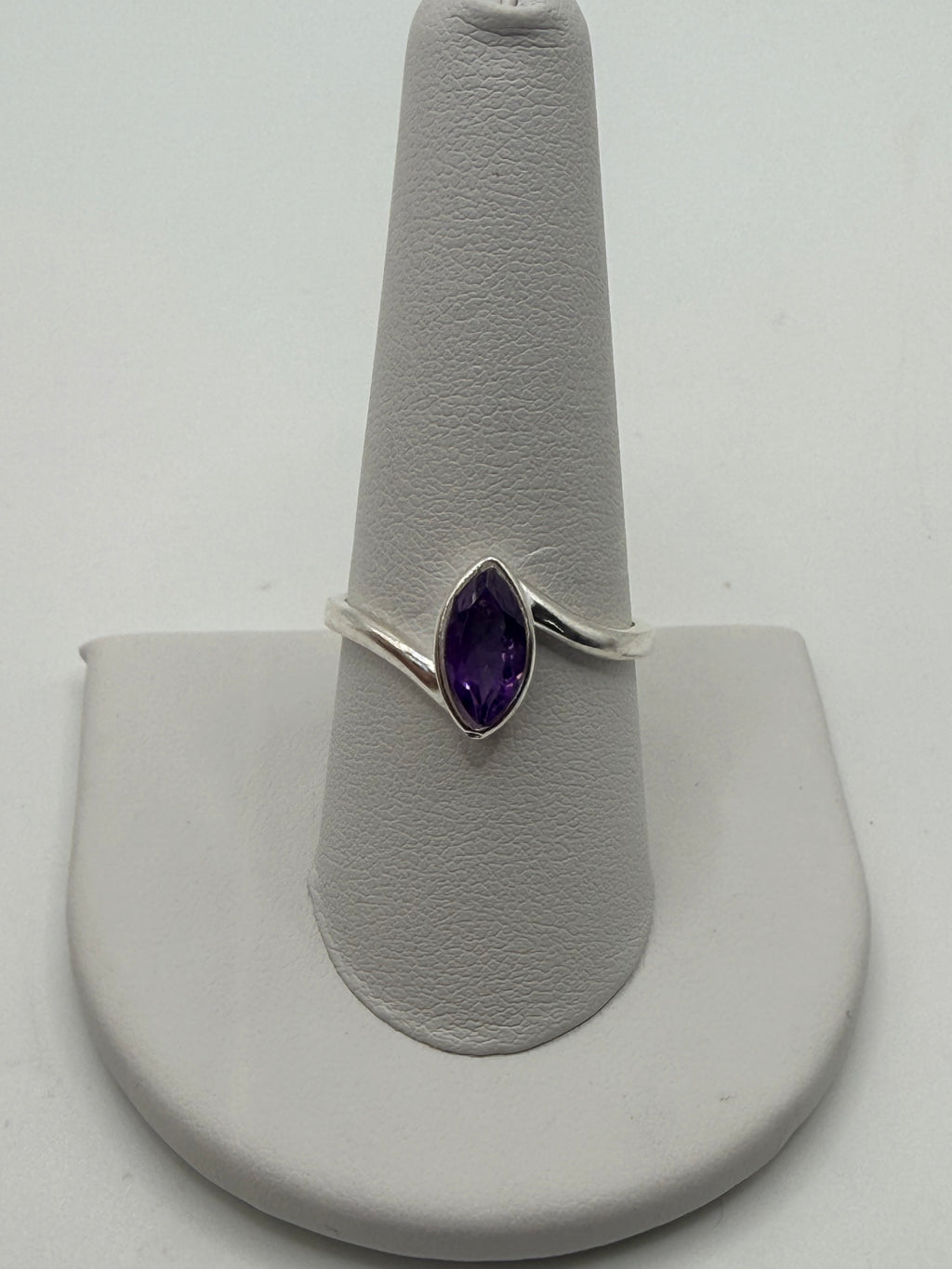 Bling Collection - Sterling Silver Amethyst Gemstone Ring