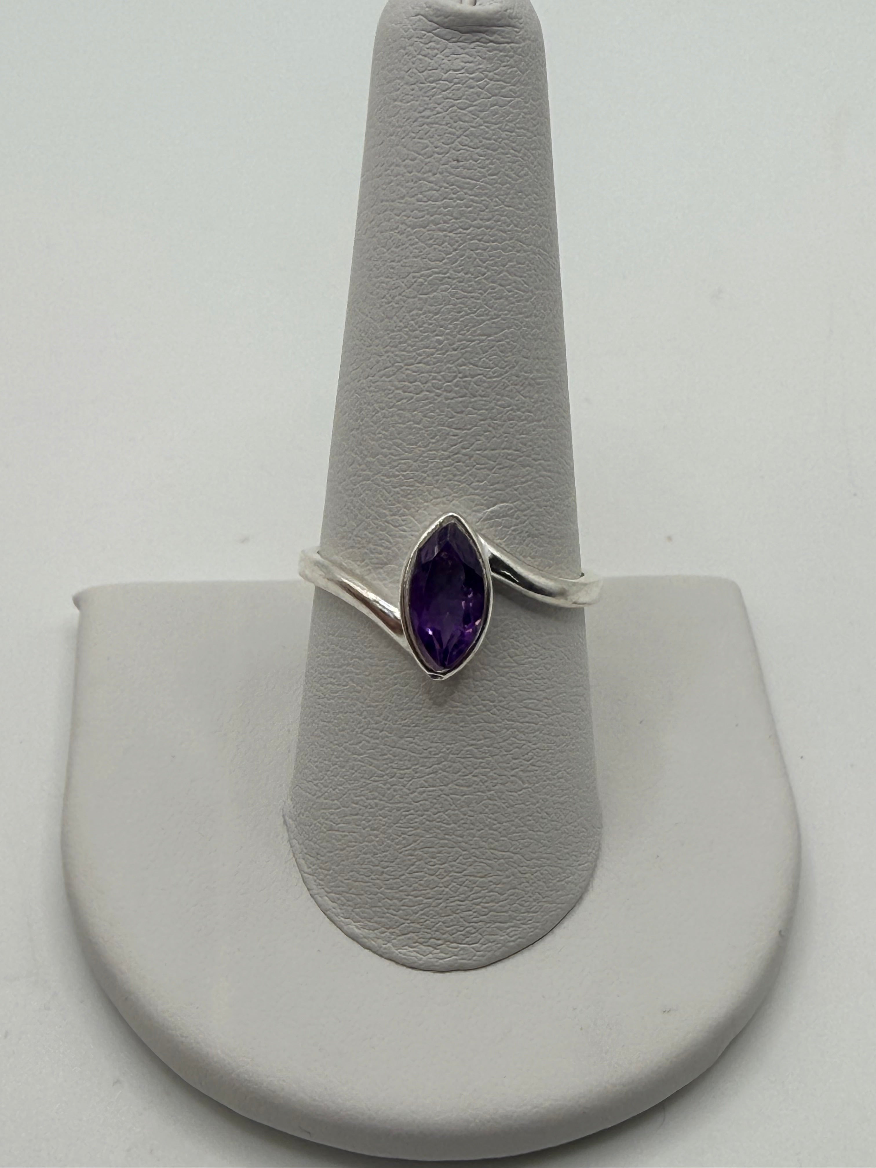 Bling Collection - Sterling Silver Amethyst Gemstone Ring