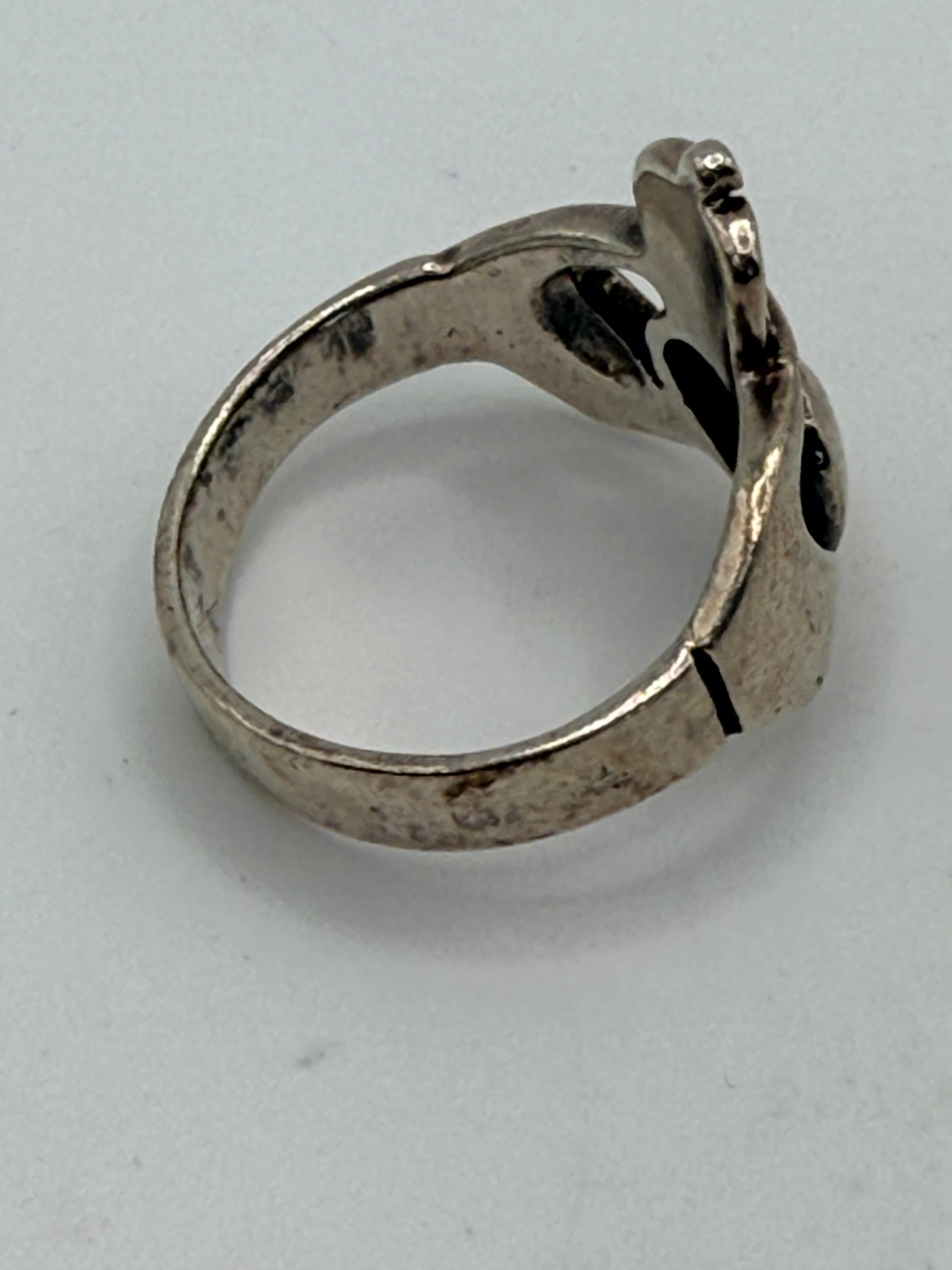 Sterling Silver Claddaugh Ring - Estate Sale (Great Condition)