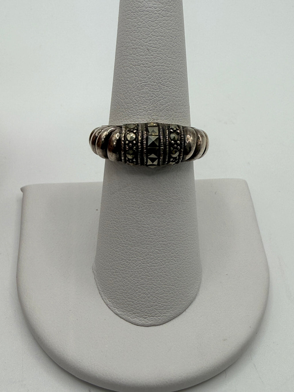Sterling Silver & 18k Gold Designer Inspired Ring - Estate Sale (Great Condition)
