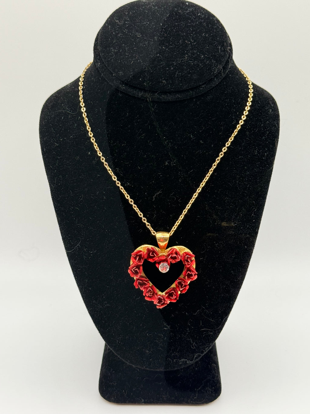 Danbury Mint Vintage Red Necklace  Heart Necklace - Estate Sale (Great Condition)