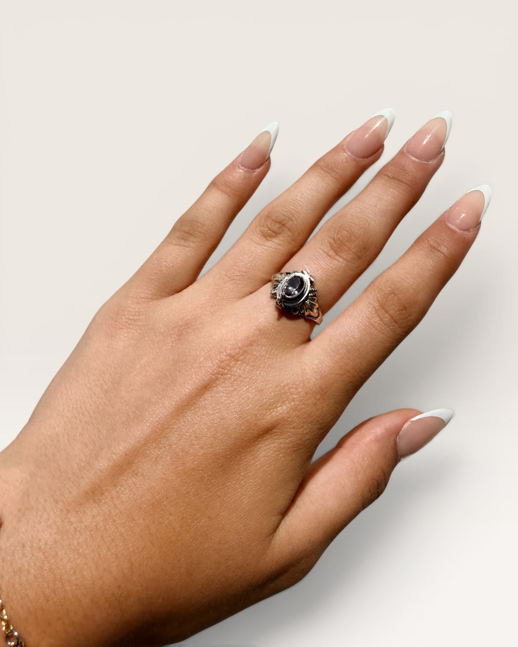 Sterling Silver Amethyst Poison Ring - Estate Sale (Great Condition)