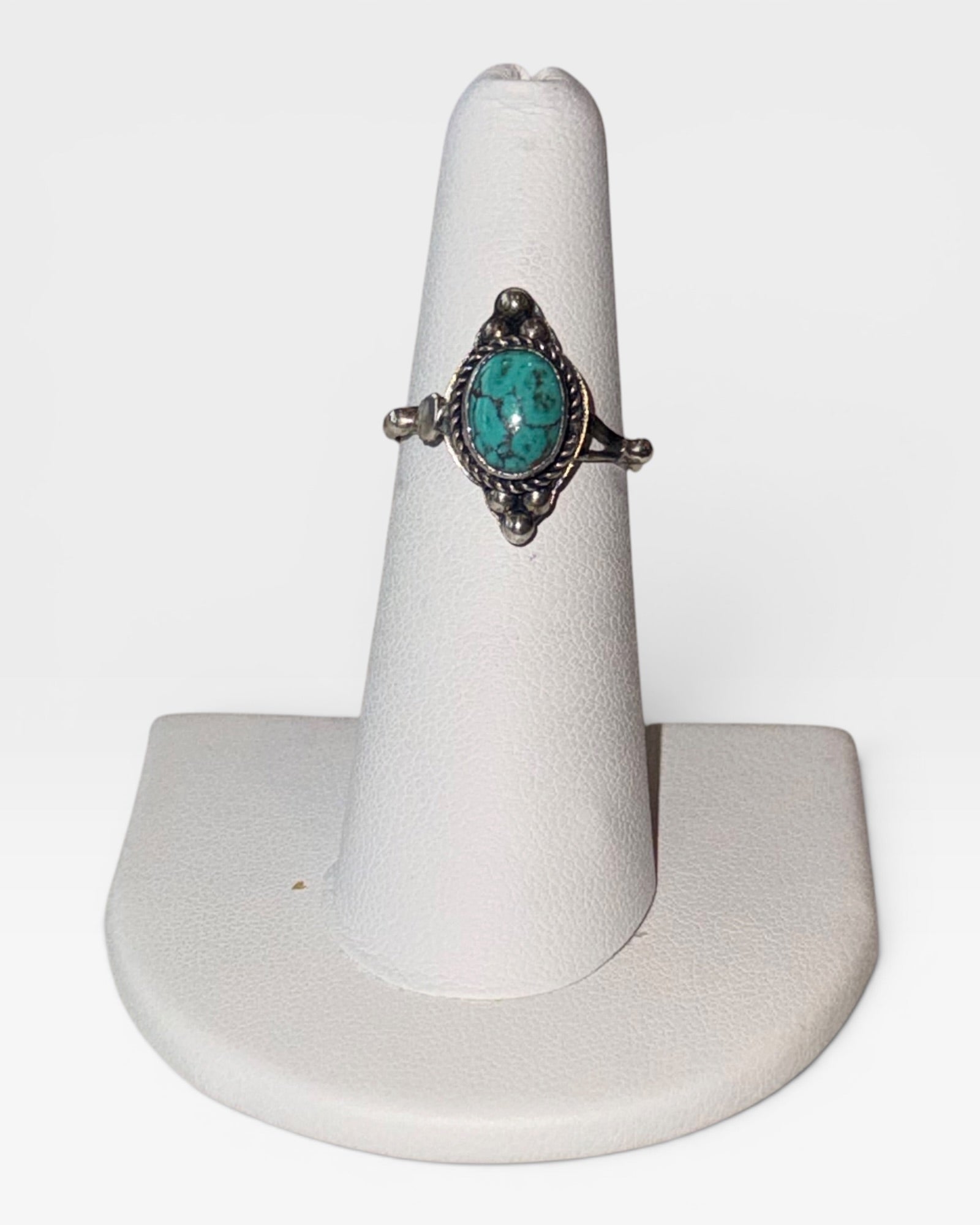 Sterling Silver Kingman Turquoise Ring - Estate Sale (Great Condition)