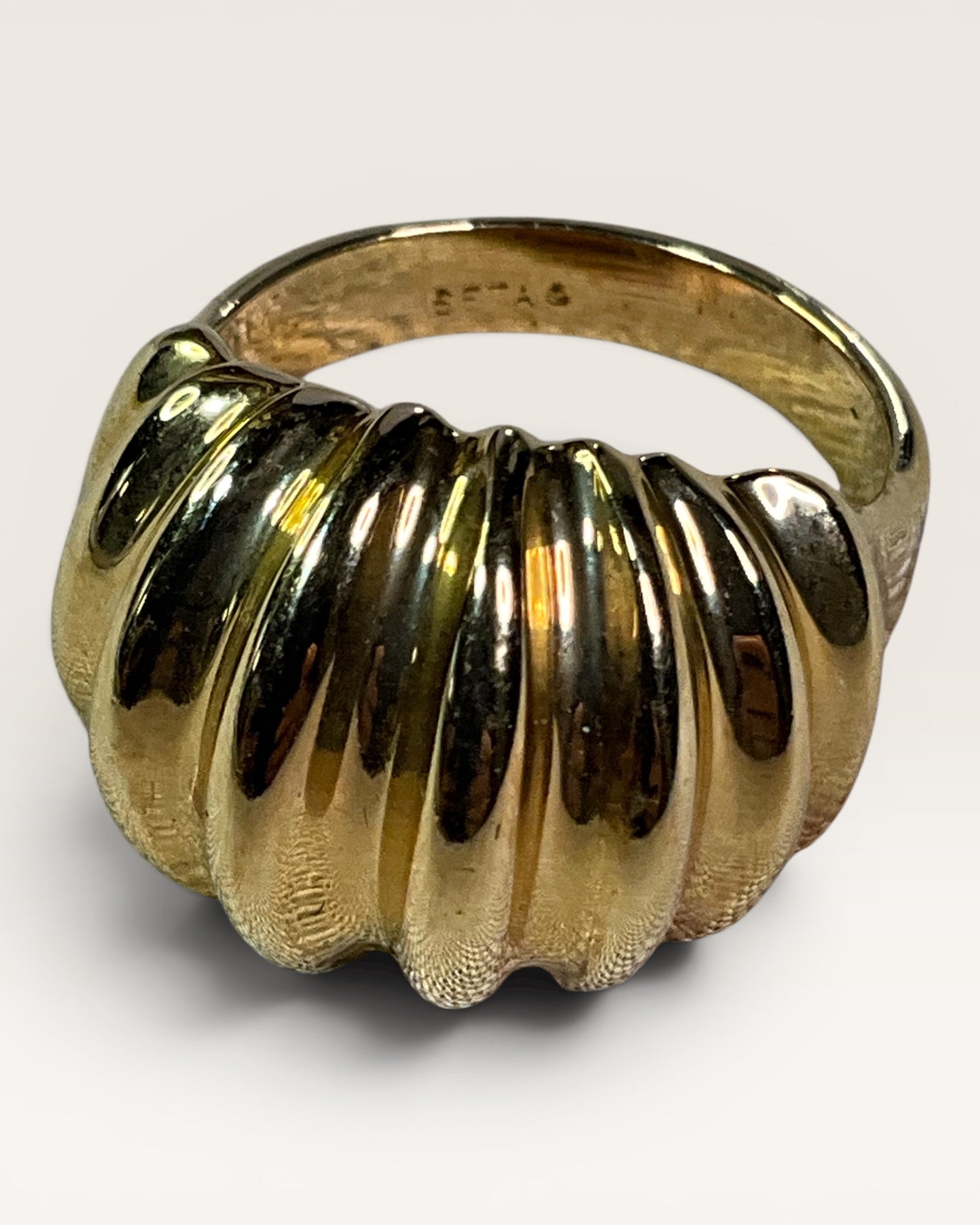 Vintage Seta Gold Tone Ribbed Dome Cocktail Ring - Estate Sale (Great Condition)