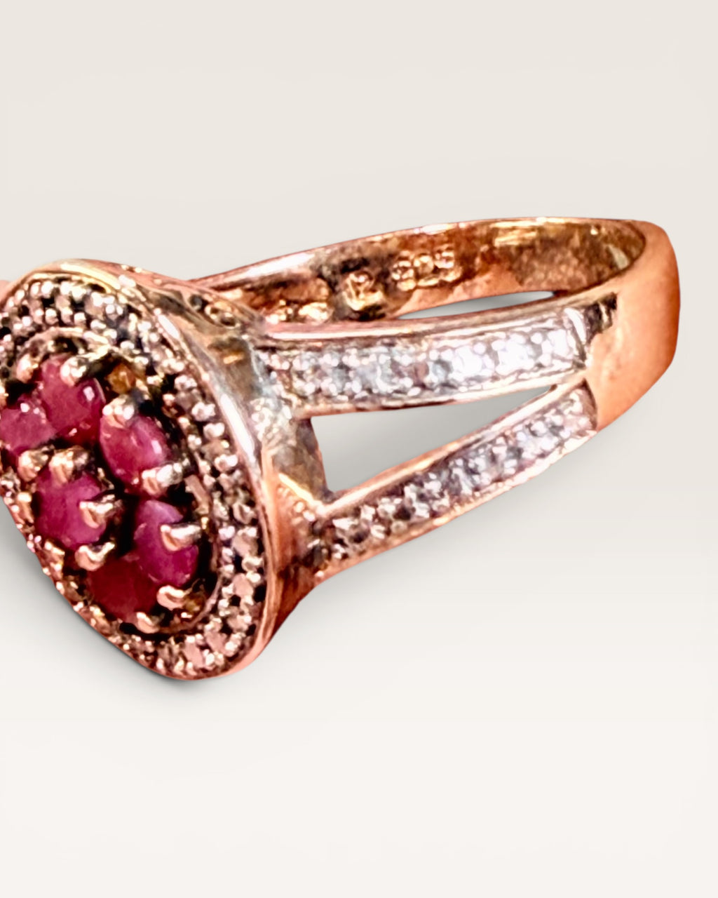 Sterling Silver Flower Ruby with Halo of White Topaz Gemstone Ring - Estate Sale (Great Condition)