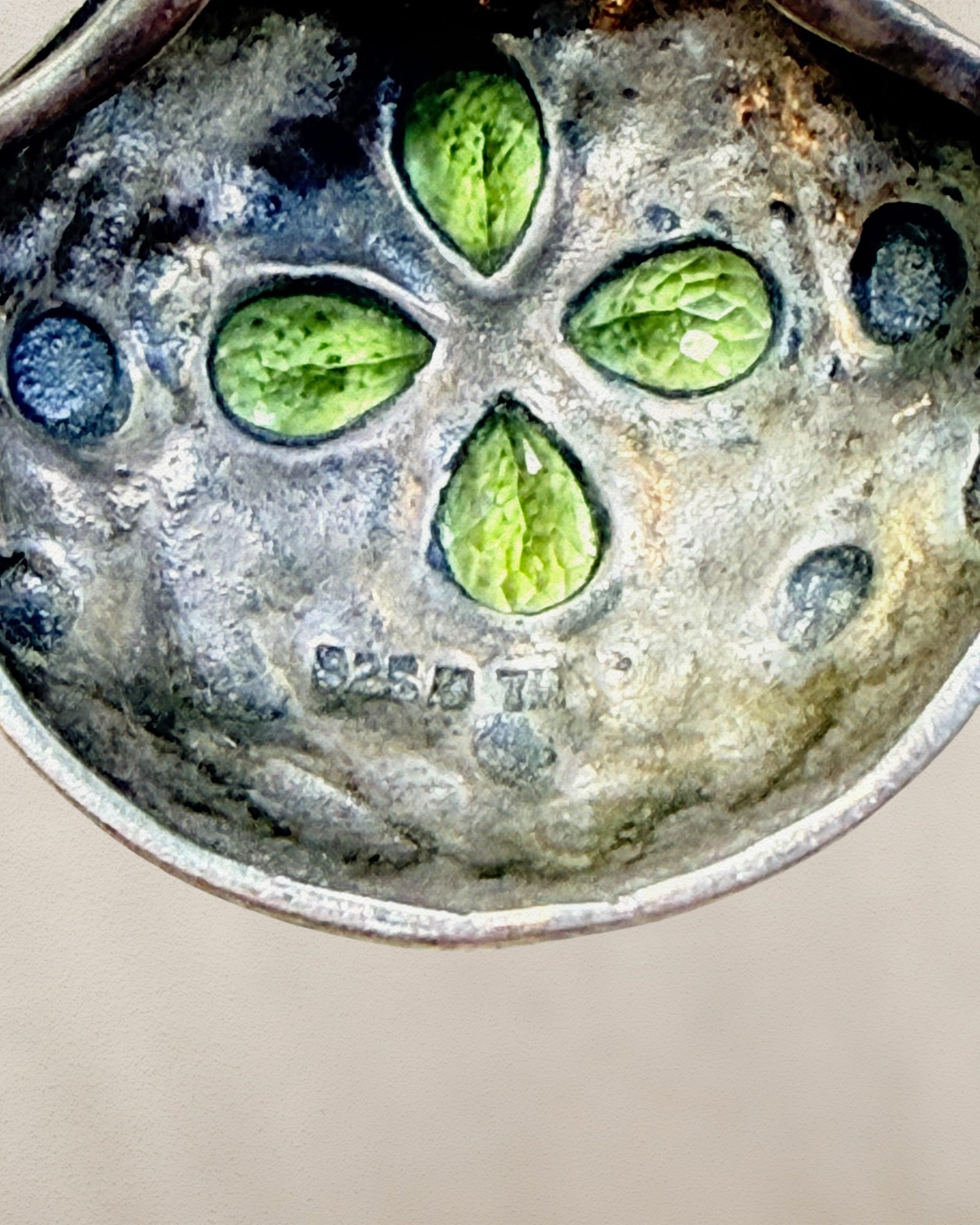 Sterling Silver Peridot Pendant Necklace 10 grams - Estate Sale (Great Condition)