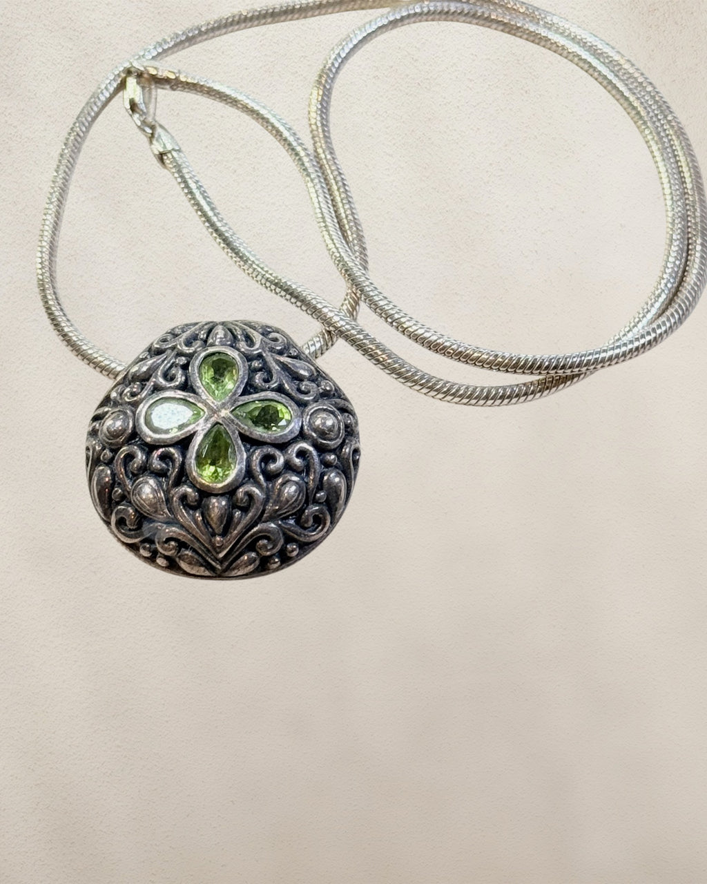 Sterling Silver Peridot Pendant Necklace 10 grams - Estate Sale (Great Condition)
