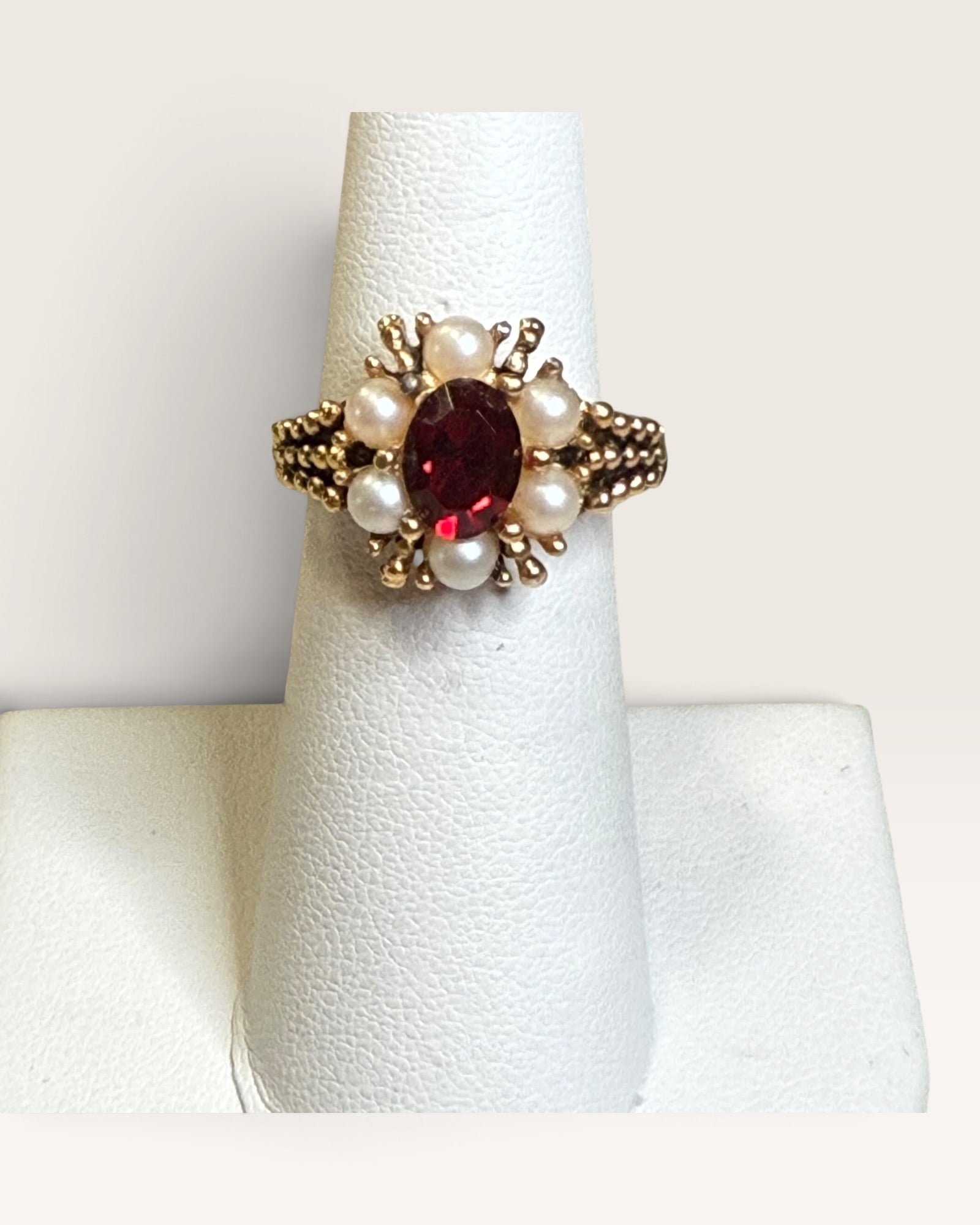 Vintage Avon Ring 1973 ROSEGLOW Ring Red Rhinestone Ruby Garnet Pearls Gold tone Adjustable - Pre-Loved