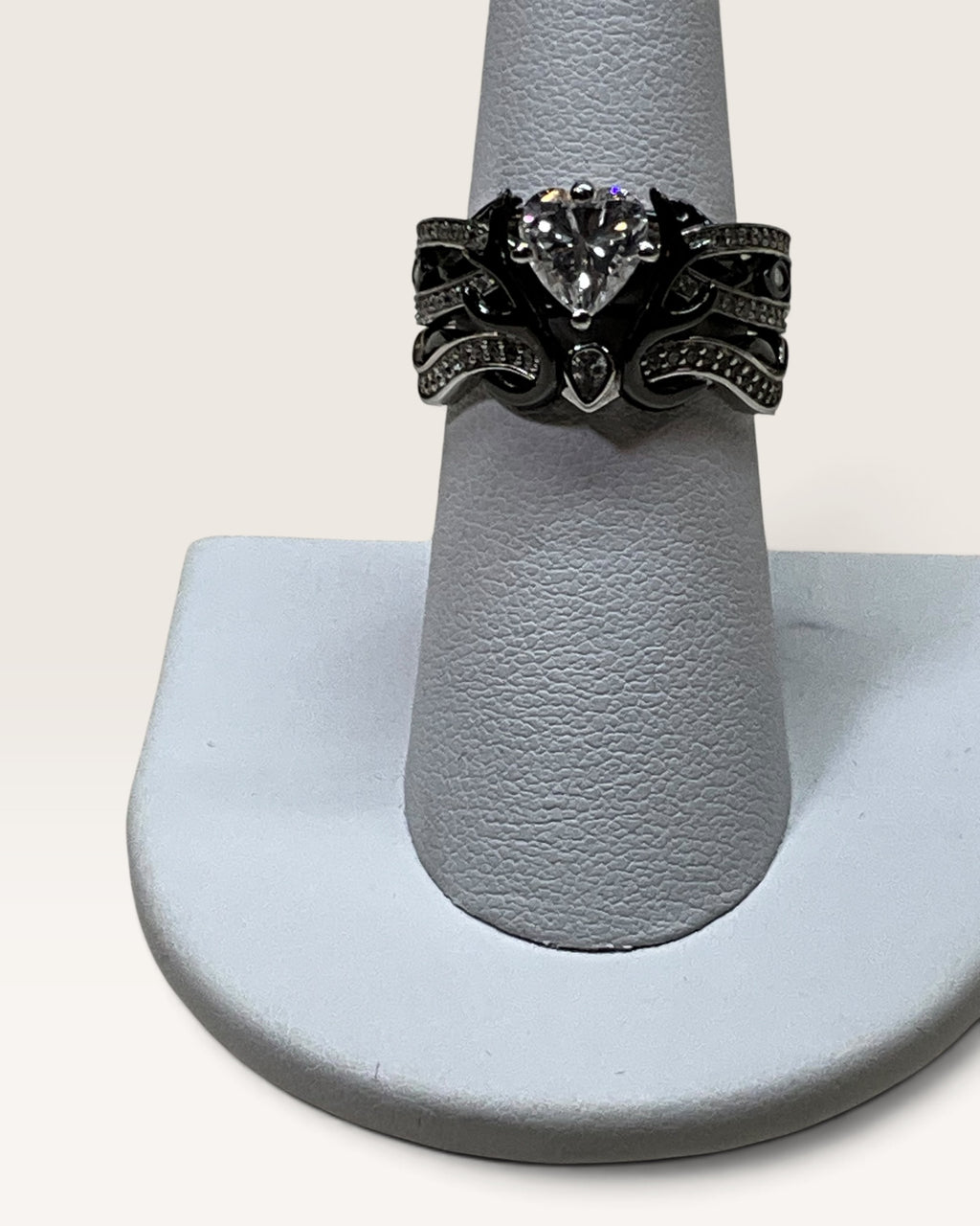 Silver & Stone Jewels Beautiful Deer Antler Wedding & Engagement Ring Set Heart Cut CZ Bridal Ring - Pre-Loved