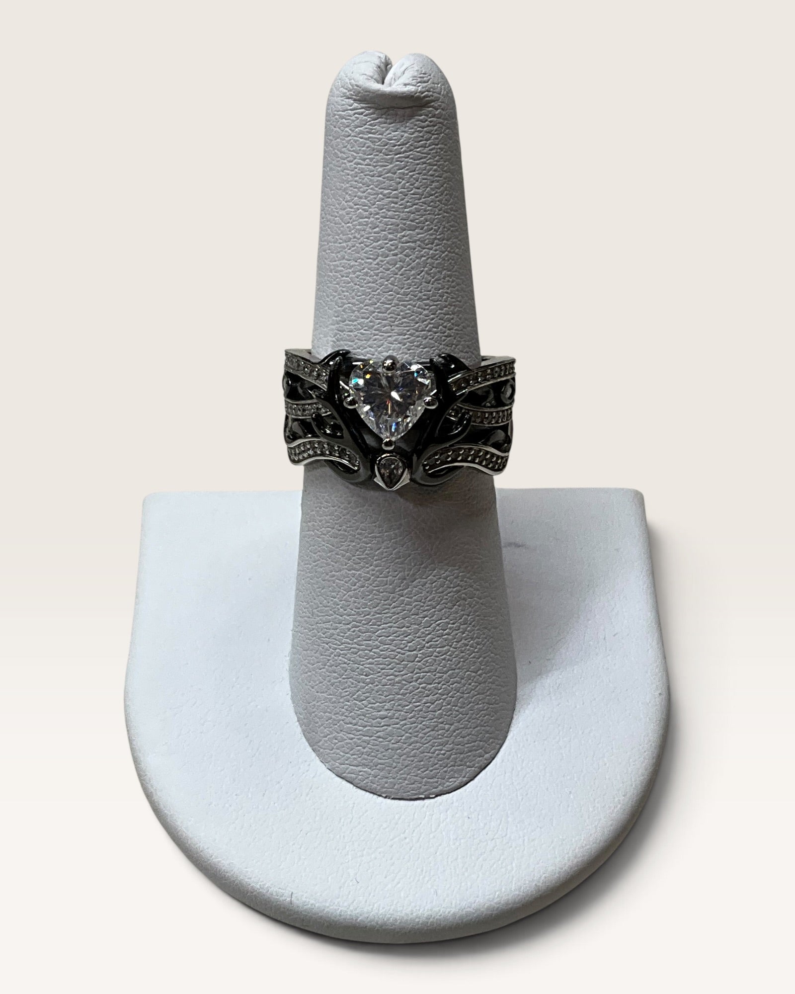 Silver & Stone Jewels Beautiful Deer Antler Wedding & Engagement Ring Set Heart Cut CZ Bridal Ring - Pre-Loved