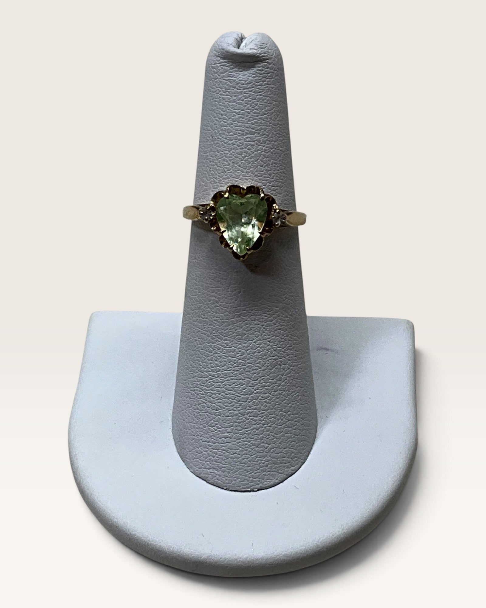 10K Peridot and White Topaz Ring - Pre-Loved