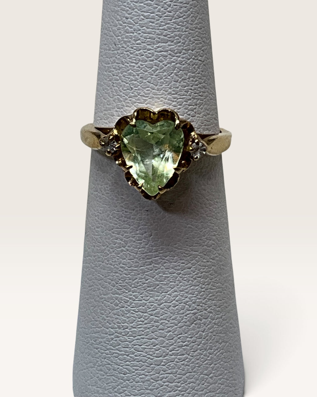 10K Peridot and White Topaz Ring - Pre-Loved