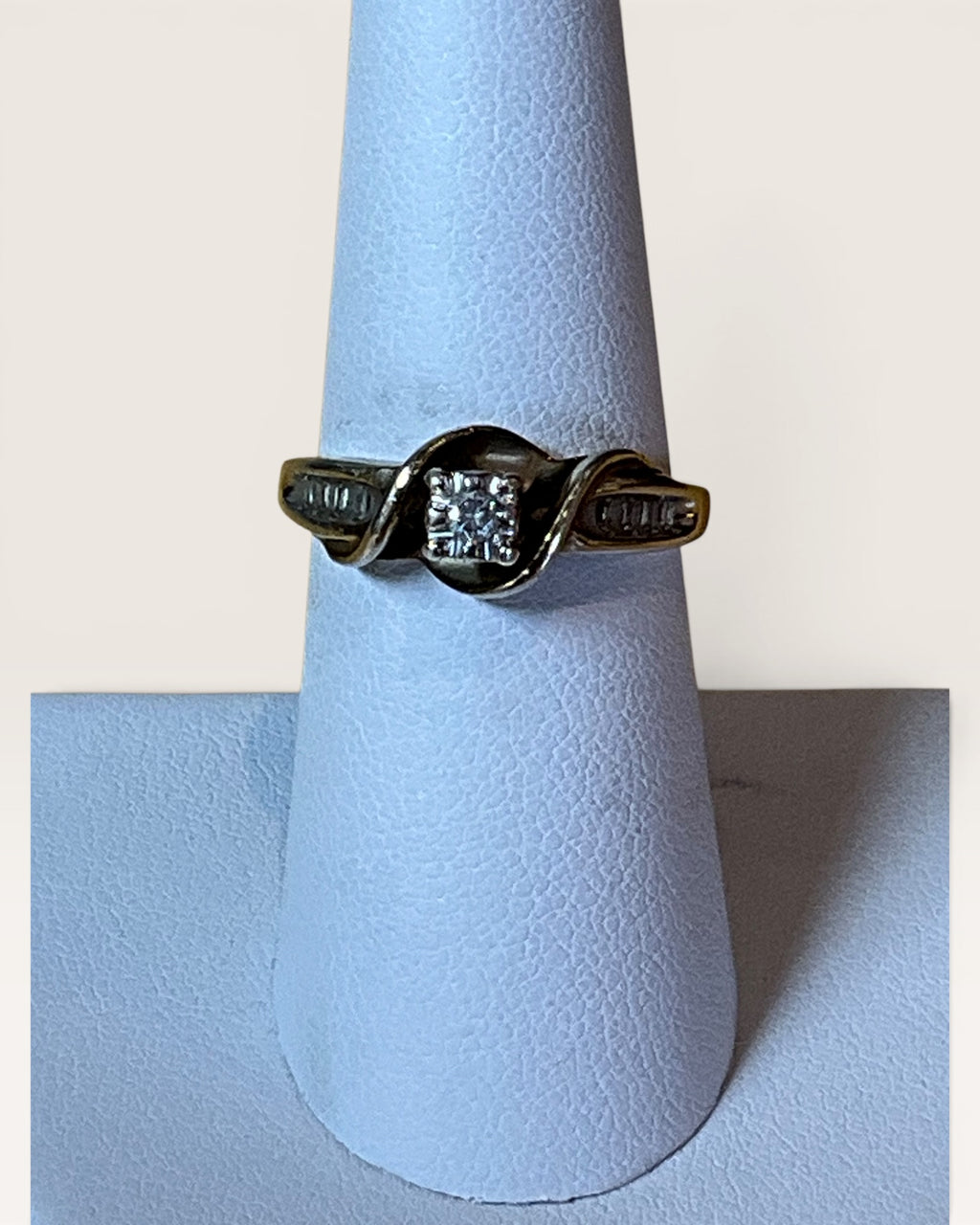 Vintage Sterling Silver Diamond Solitaire Ring - Baguette Accents - Pre-Loved