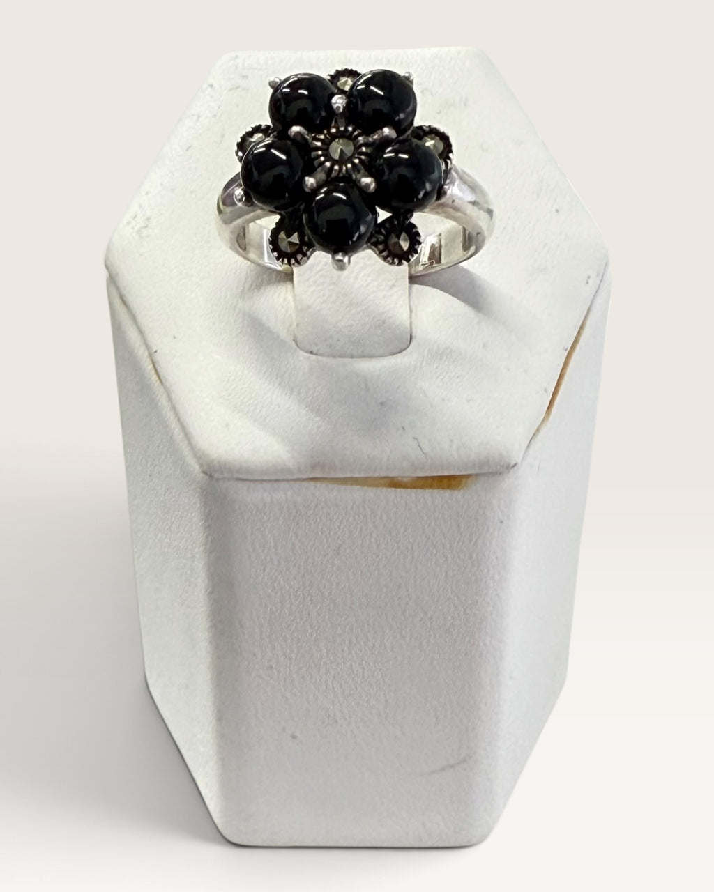 Sterling Silver Black Onyx & Marcasite Gemstone Ring - Pre-Loved