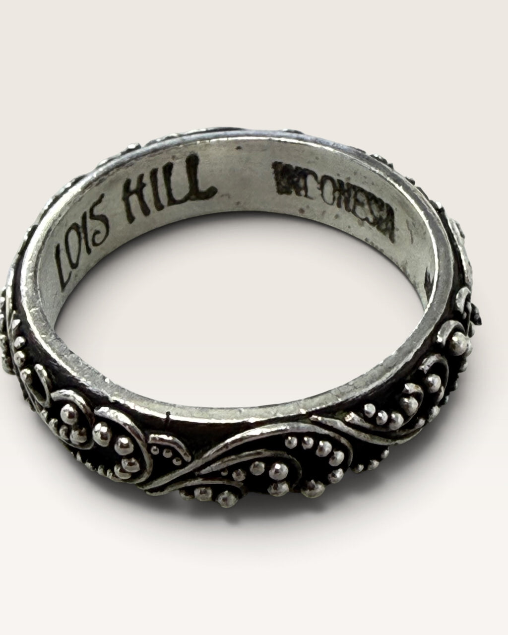 Lois Hill Sterling Silver intricate Band Ting - Pre-Loved