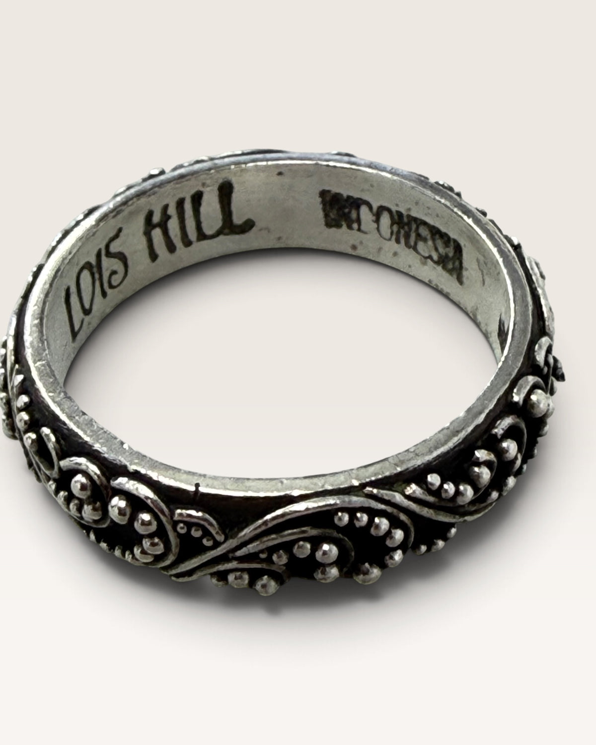 Lois Hill Sterling Silver intricate Band Ting - Pre-Loved