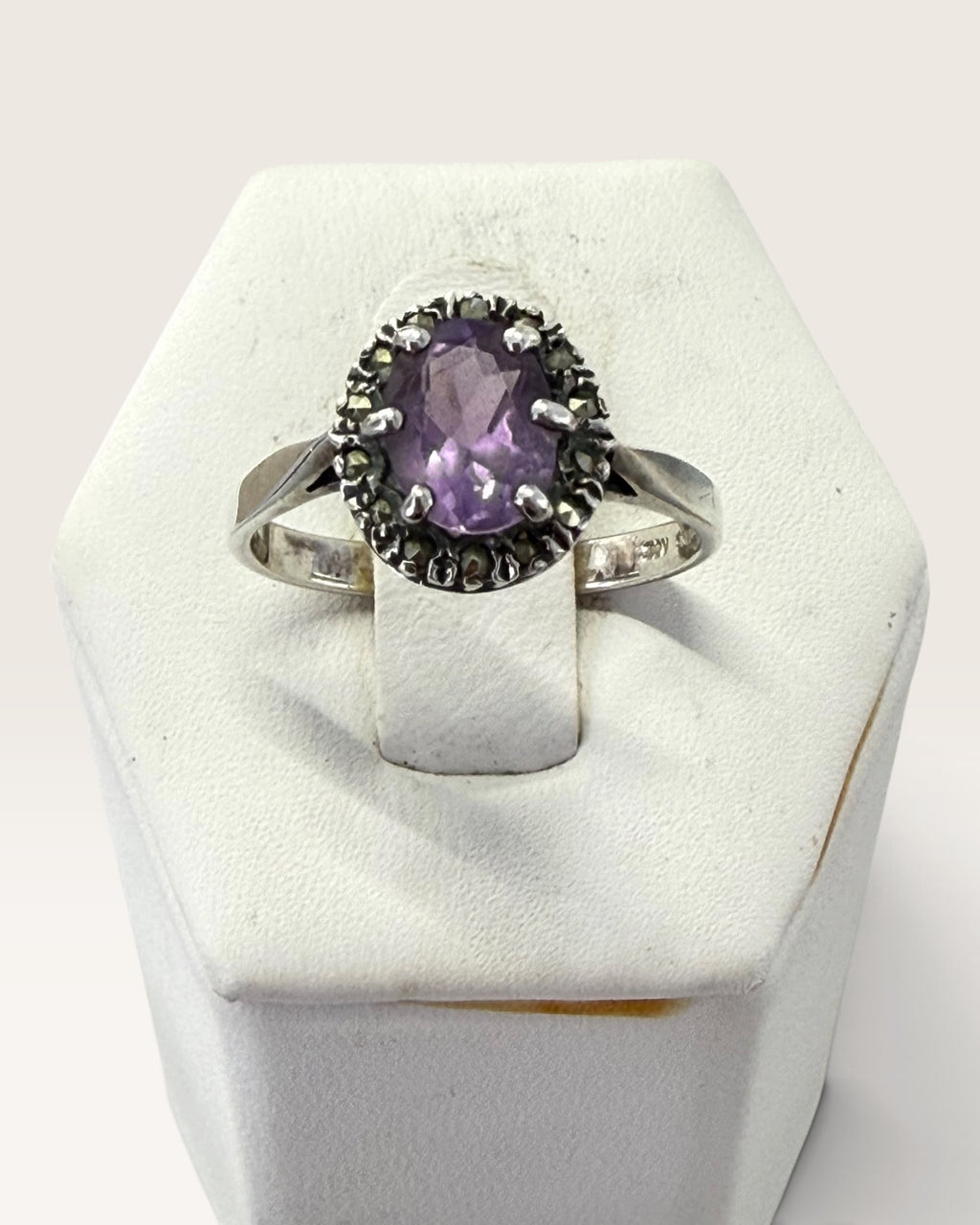 Sterling Silver Amethyst Gemstone Ring - Pre-Loved