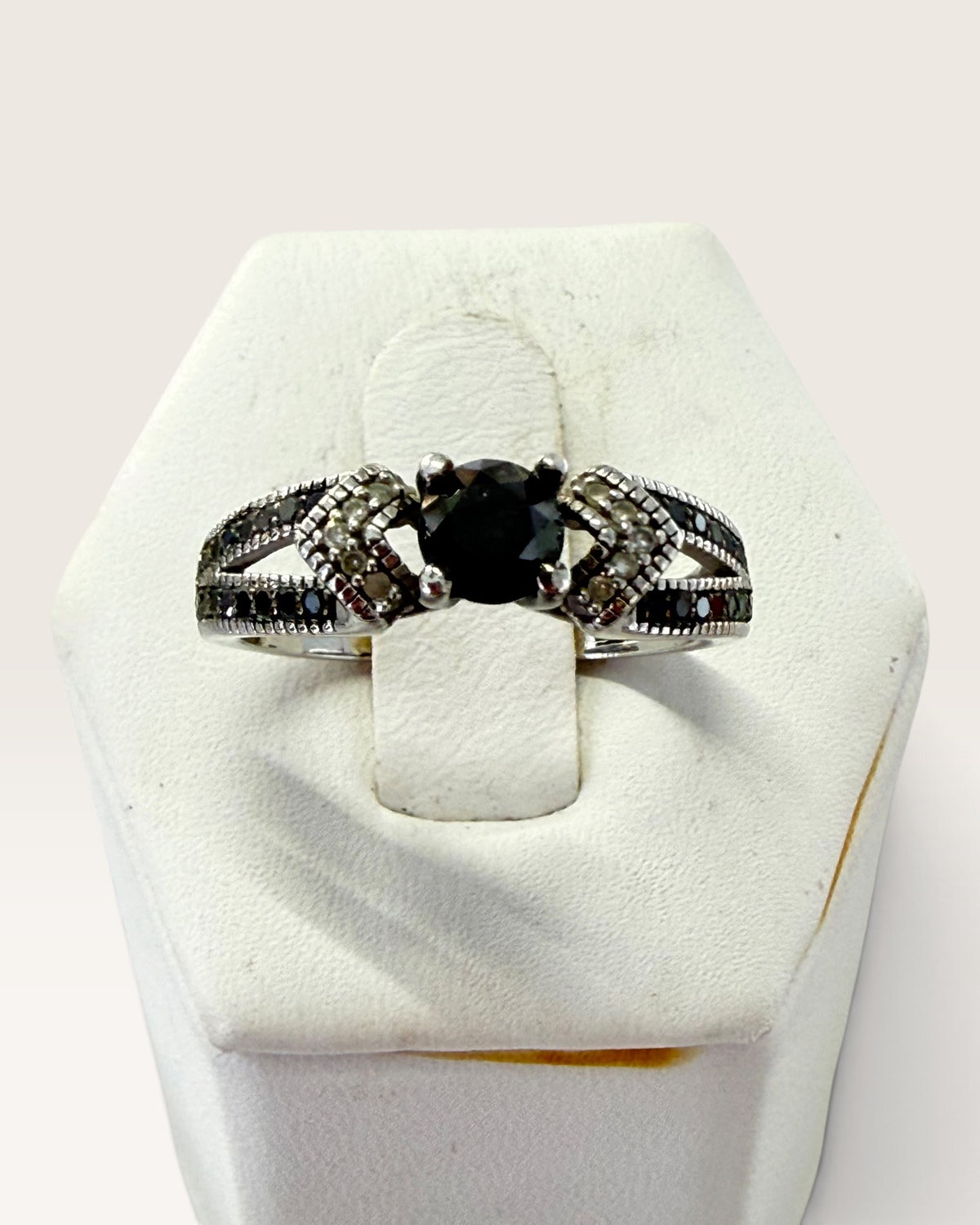 Sterling Silver Black and Clear Diamond Gemstone Ring - Pre-Loved