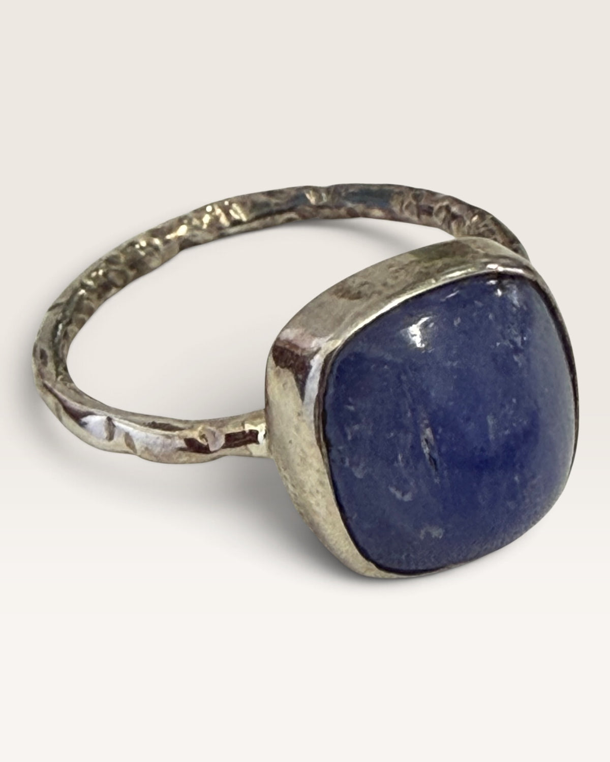 Sterling Silver Cabochon Set Cushion Cut Tanzanite Gemstone Ring