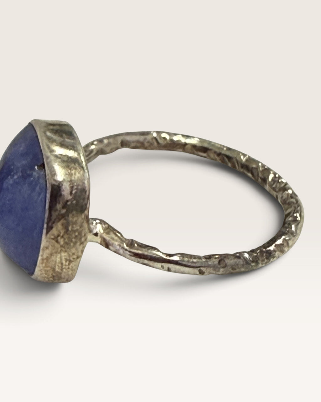 Sterling Silver Cabochon Set Cushion Cut Tanzanite Gemstone Ring