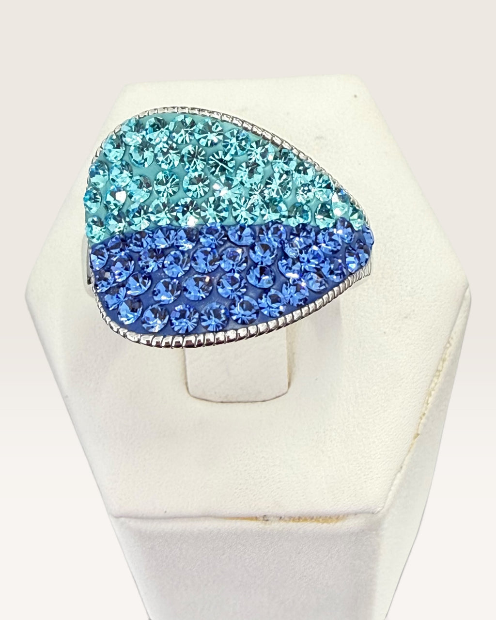 Danbury Mint Royal Blue & Light Blue Cubic Zirconia Ring - Pre-Loved