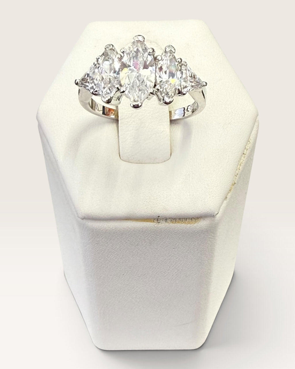 Avon Silver Tone 5 Stone Ring - 3 Marquise-Cut & Two Trillio-Cut Ring - Pre-Loved