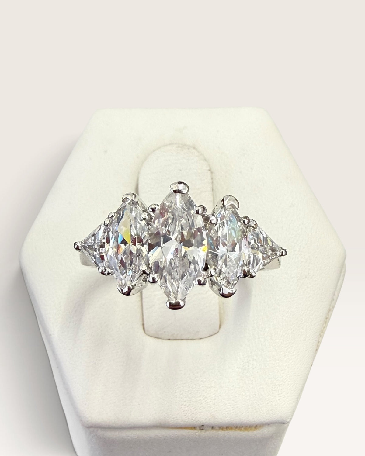 Avon Silver Tone 5 Stone Ring - 3 Marquise-Cut & Two Trillio-Cut Ring - Pre-Loved