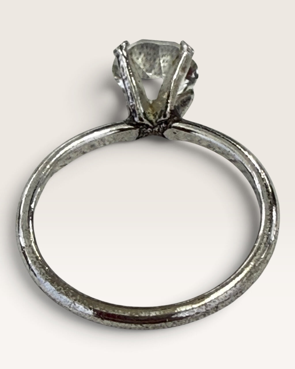 Uncas Silver Tone Cubic Zirconia Solitaire Ring - Pre-Loved
