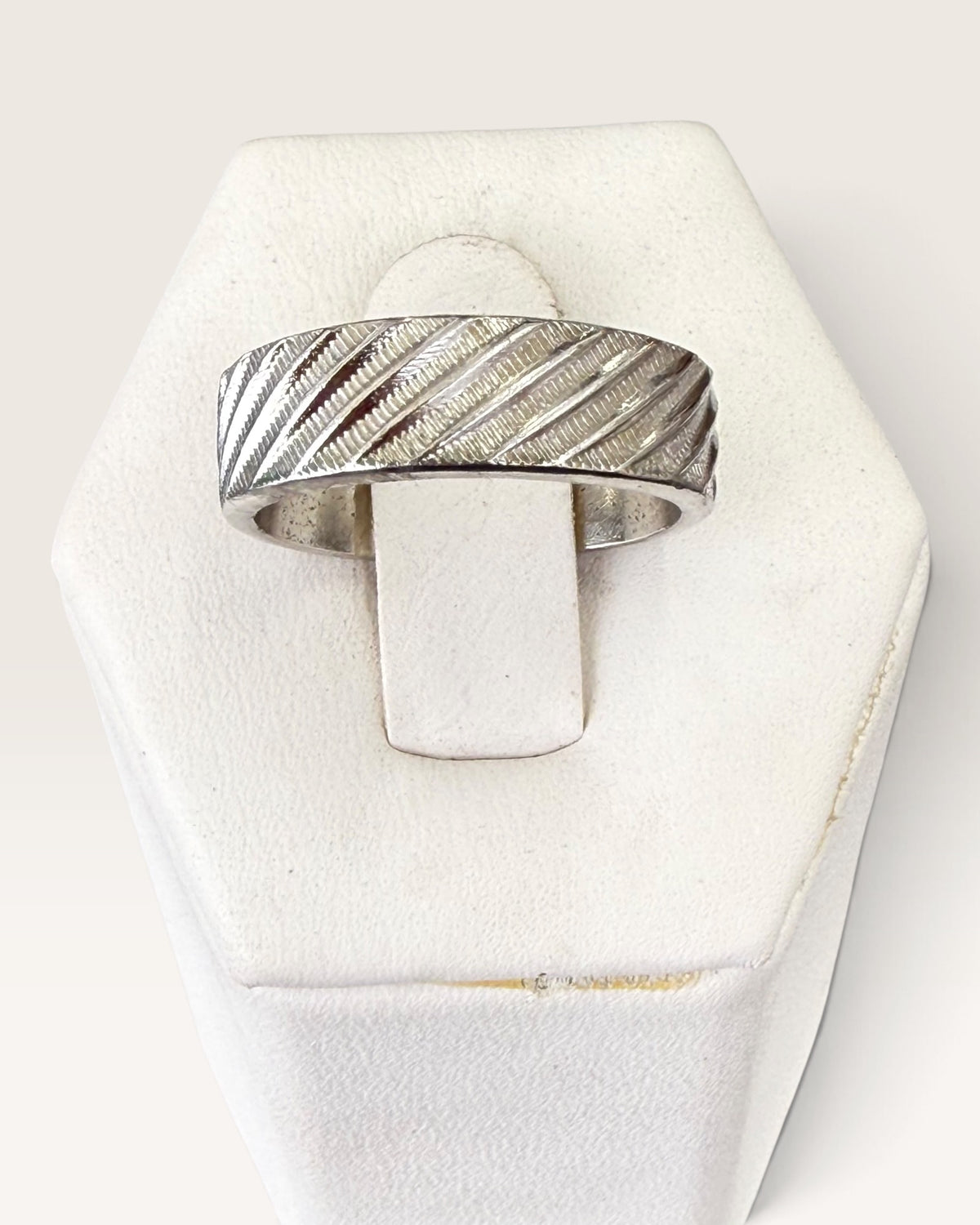 Napier Silver Tone Open Band Ring - Pre-Loved
