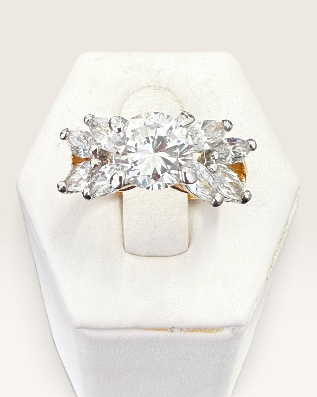 EDCO 14K Gold Tone Cubic Zirconia Cluster Ring - Pre-Loved